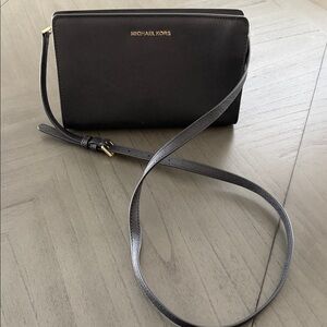 Michael Kors Elegant Black Crossbody Bag